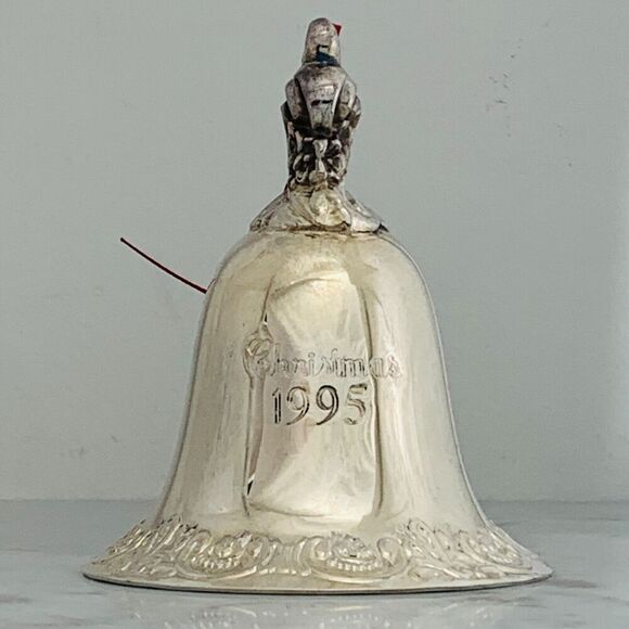 Wallace Annual Silverplate Christmas Bell 1995 Baroque 3.25 inch EUC - Picture 2 of 6